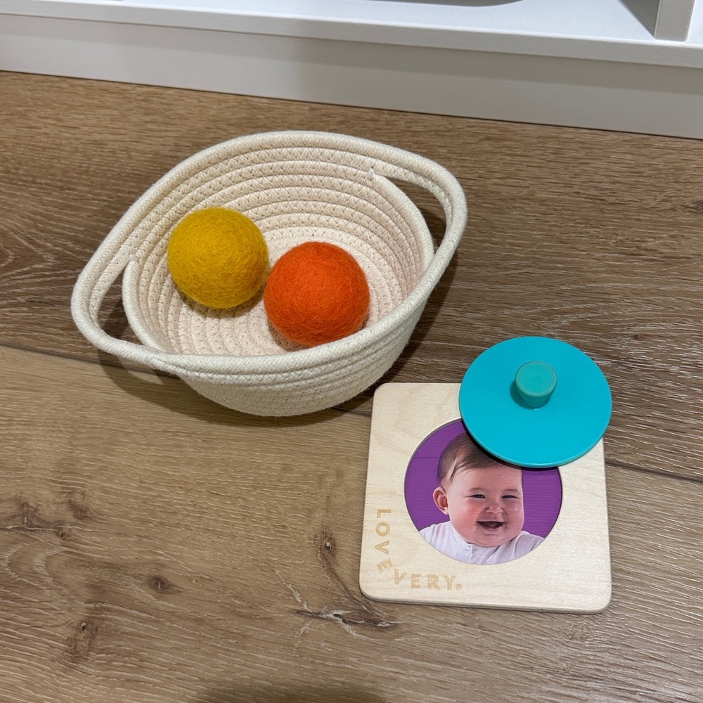 Lovevery The Explorer - Treasure Basket and Felt Balls with Baby First Puzzle